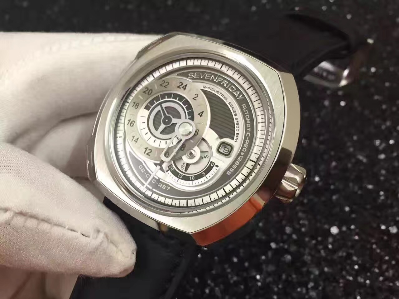 Đồng hồ chính hãng - Luxurygold